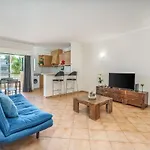 דירה In Luxury By Qozzy *